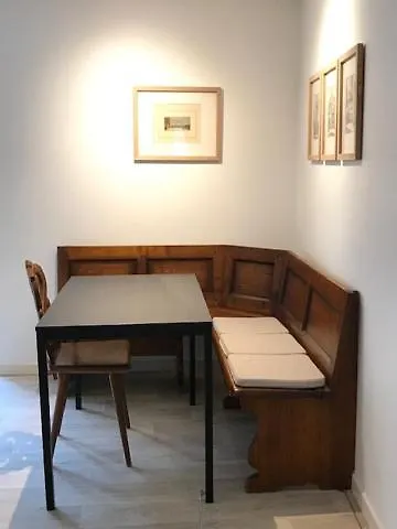 Emile De La Maison Saint-josse Apartman *