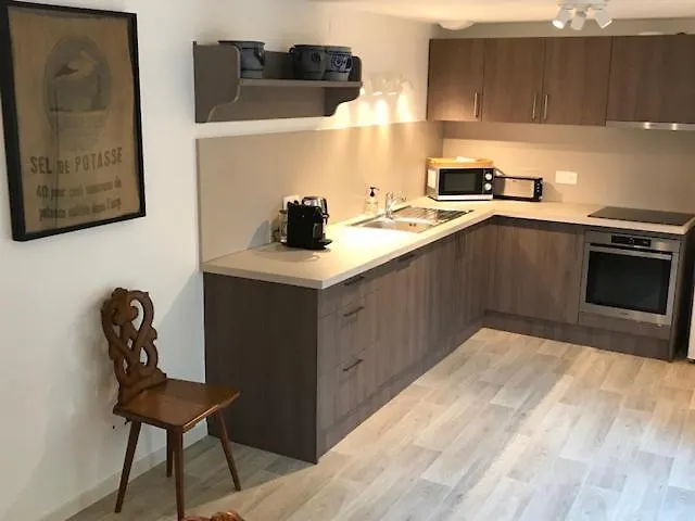 Emile De La Maison Saint-josse Apartman *